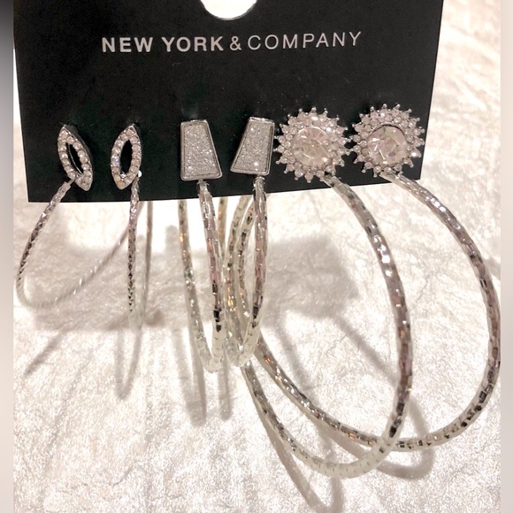 NEW YORK & CO 6pc Silver Hoop/Stud rhinestone Earring Set various sizes NWT - Picture 2 of 8